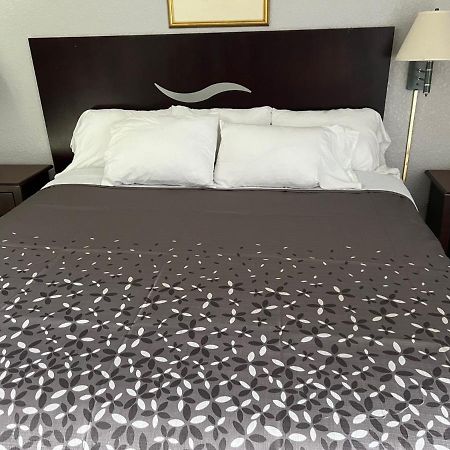 Budget Inn Tallahassee Zewnętrze zdjęcie