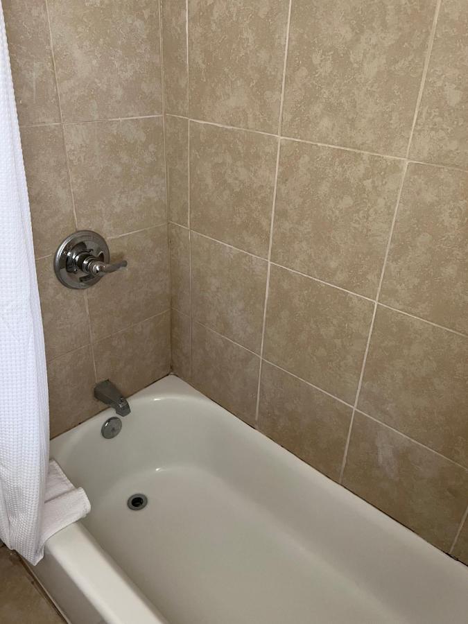 Budget Inn Tallahassee Zewnętrze zdjęcie