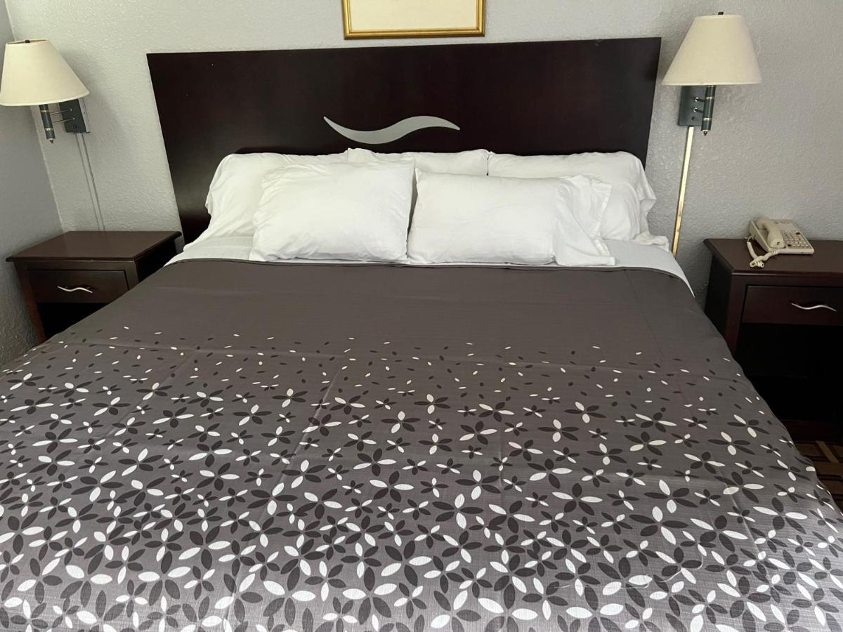 Budget Inn Tallahassee Zewnętrze zdjęcie