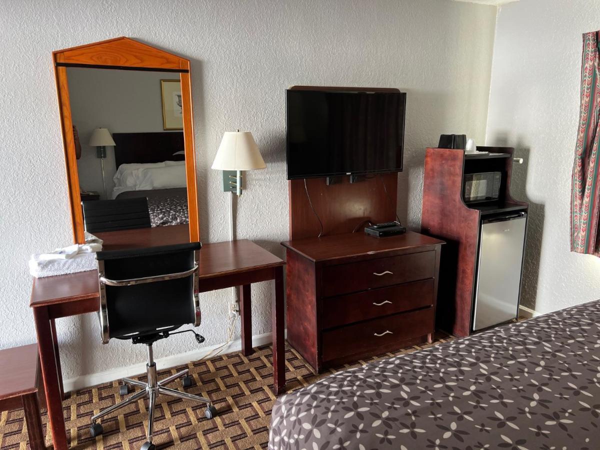 Budget Inn Tallahassee Zewnętrze zdjęcie